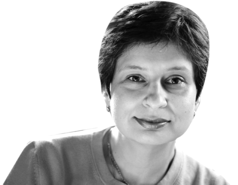 "نينا إل. خروشوفا - أستاذة الشؤون الدولية في المدرسة الجديدة، شاركت أخيراً في تأليف كتاب مع جيفري تايلر."