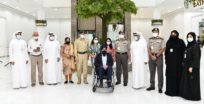 الإمارات تمنح فتاتين يتيمتين وجدّيهما الإقامة الذهبية