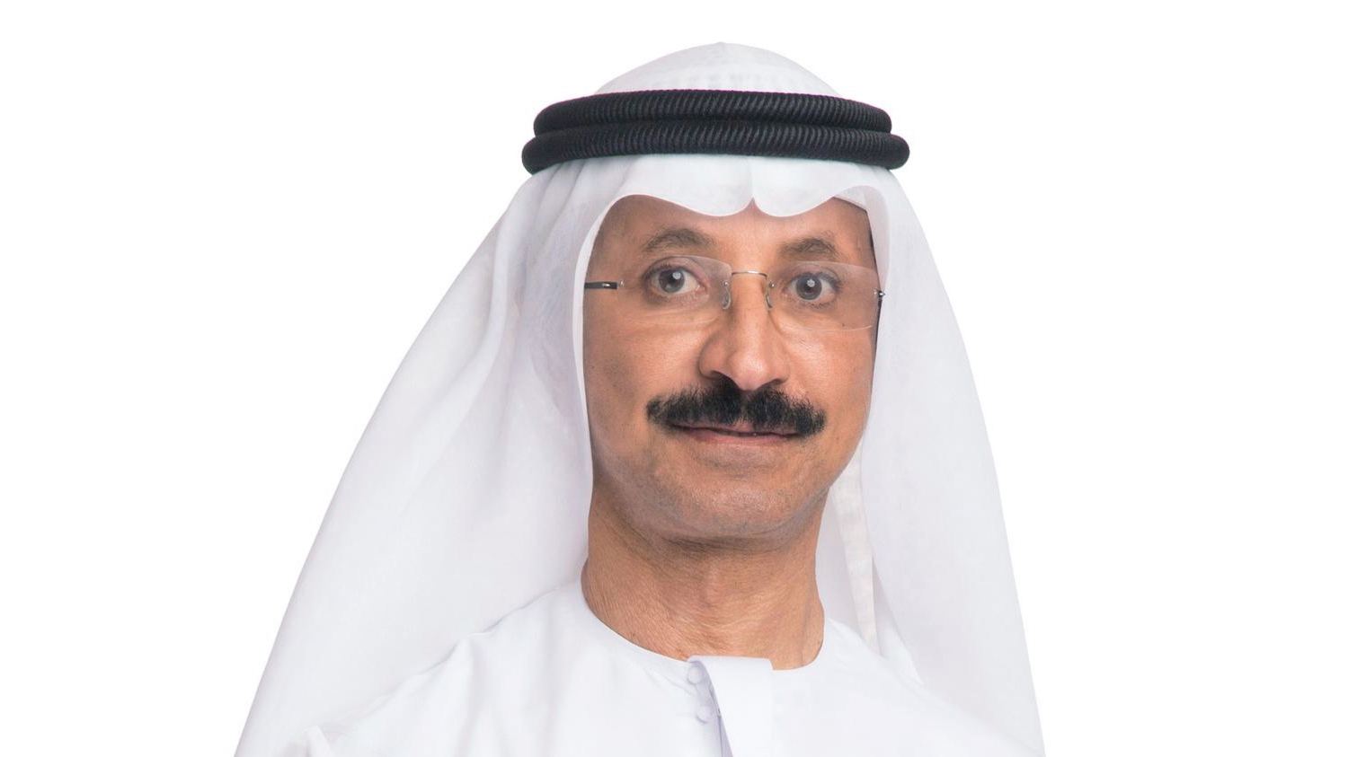 مسؤولون واقتصاديون: الشهداء نبراس للأجيال ومعين للوطنية ووقود للتقدم