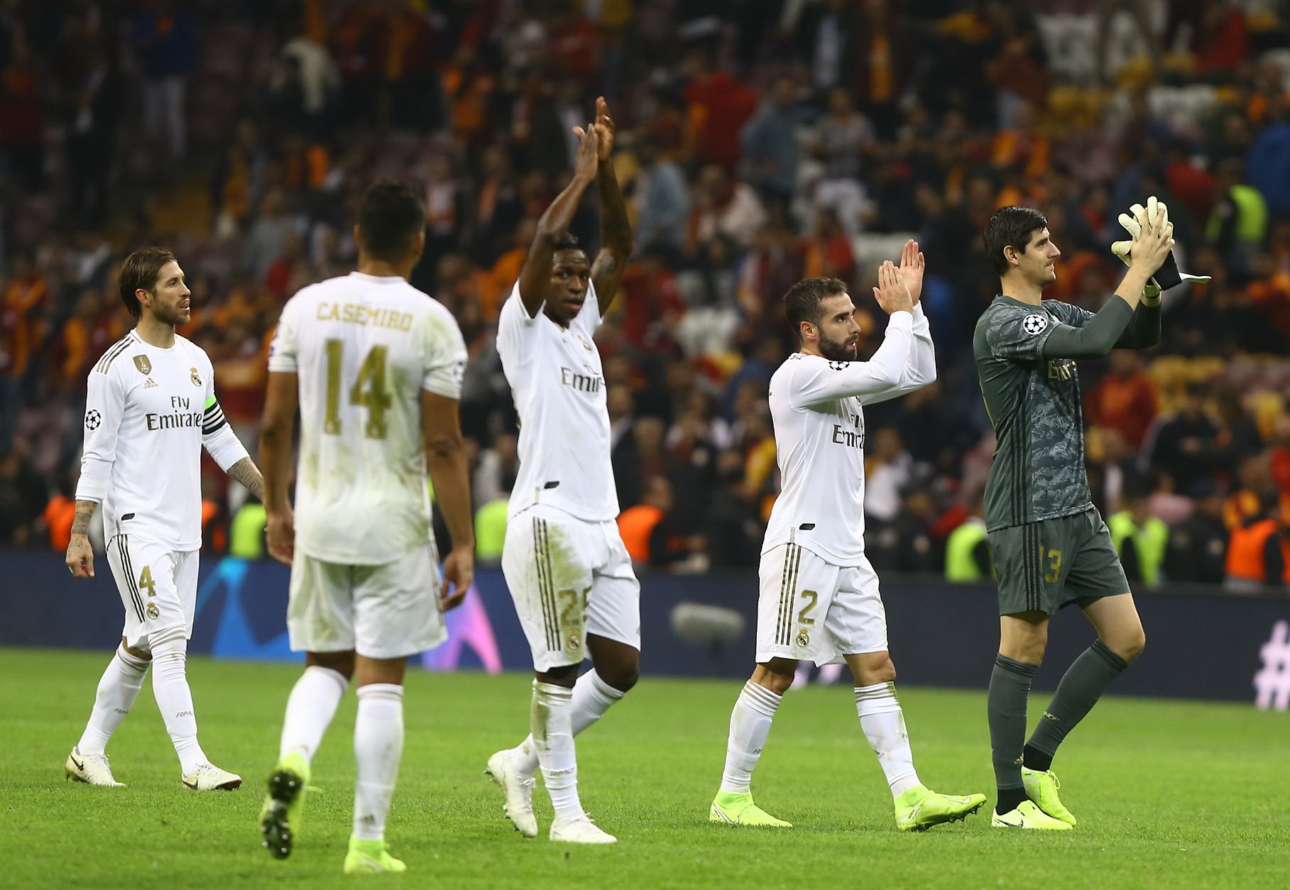 شبح الخروج من مجموعات دوري الأبطال يهدد ريال مدريد لأول مرة في تاريخه