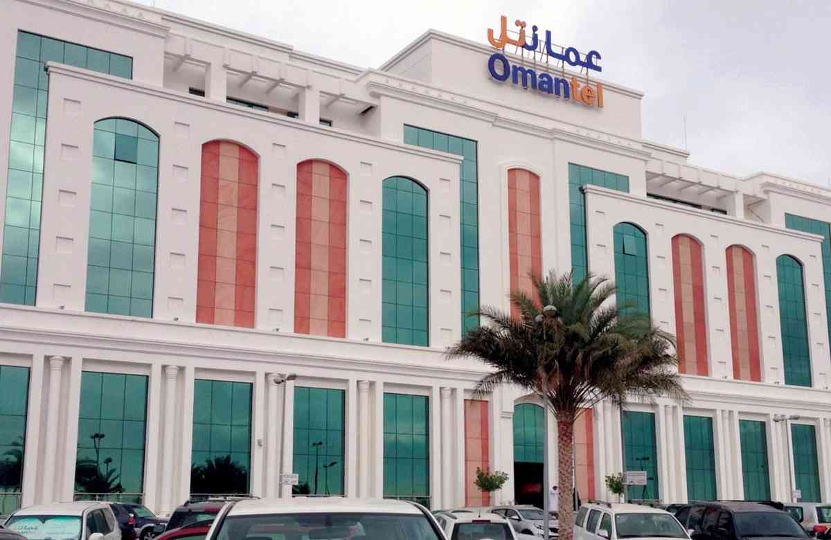 أبراج عمانتل تجتذب 3 عروض لصفقة بأكثر من 500 مليون دولار
