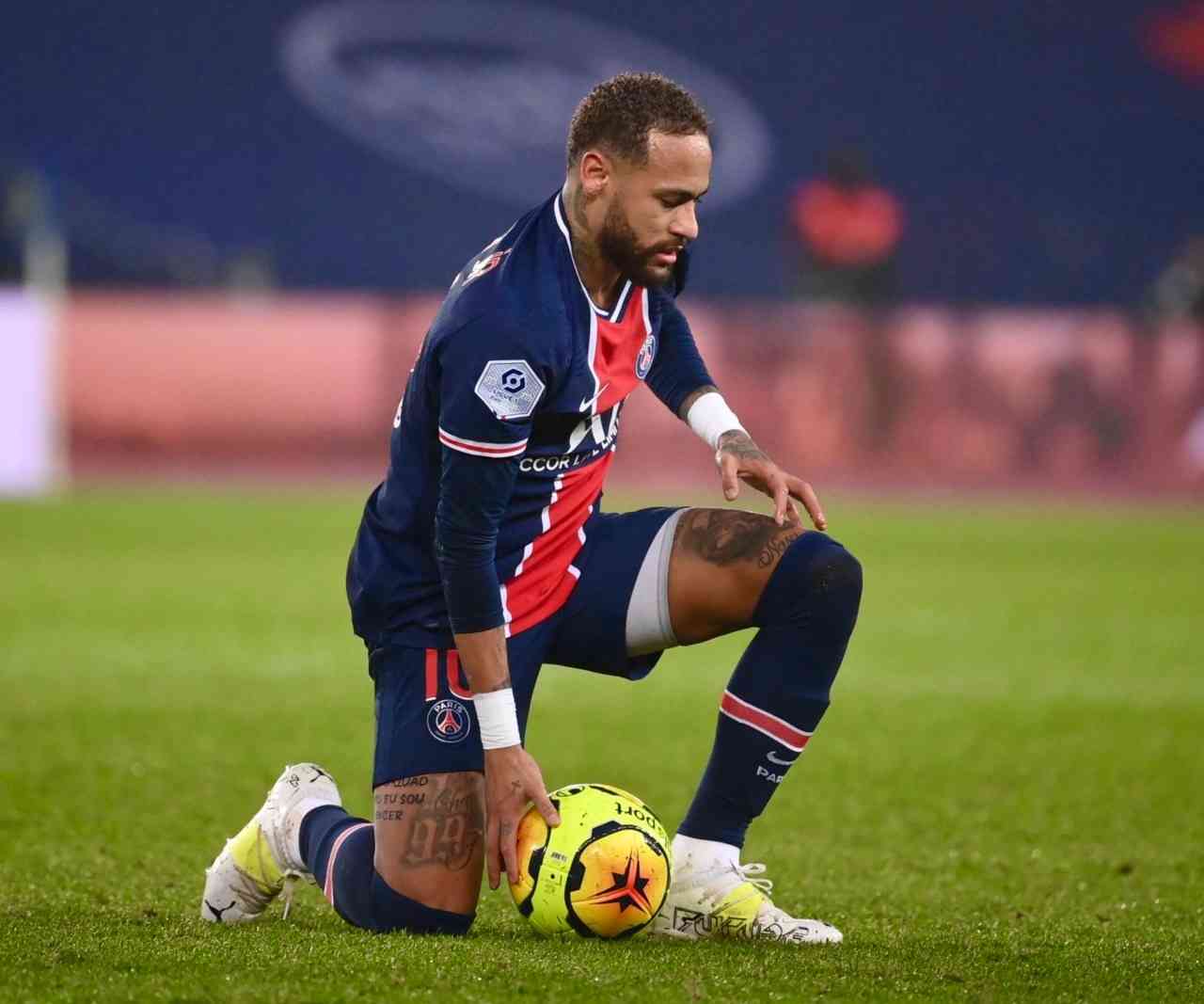 نيمار يطالب طفلاً برازيلياً بعدم الاستسلام