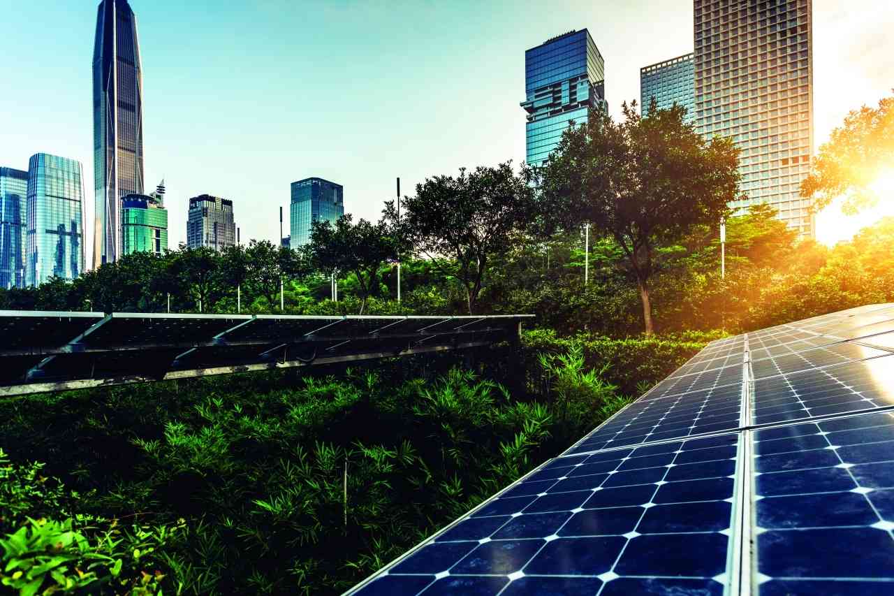 تسارع المشهد التكنولوجي في الإمارات وتحديد أهم ثلاث مهارات للتوظيف