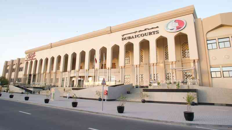 مدير تسويق في شركة بصريات يختلس 787 ألف درهم بالتزوير