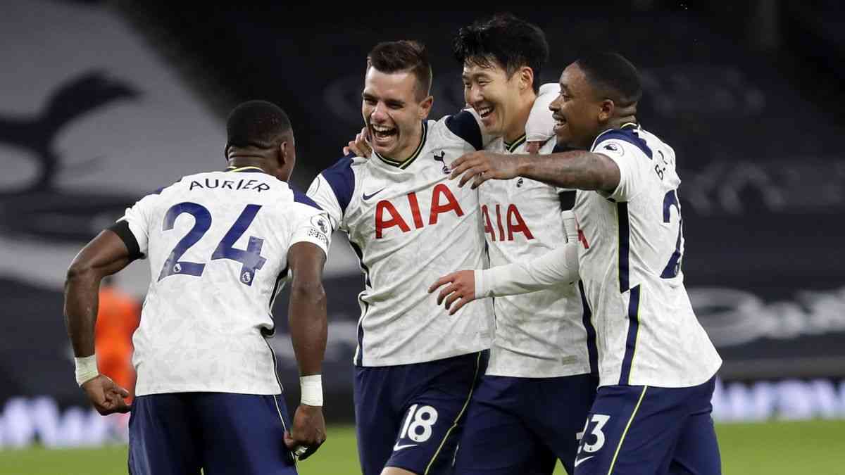 توتنهام يقفز إلى المركز الثالث في الدوري الإنجليزي بثلاثية في مرمى ليدز