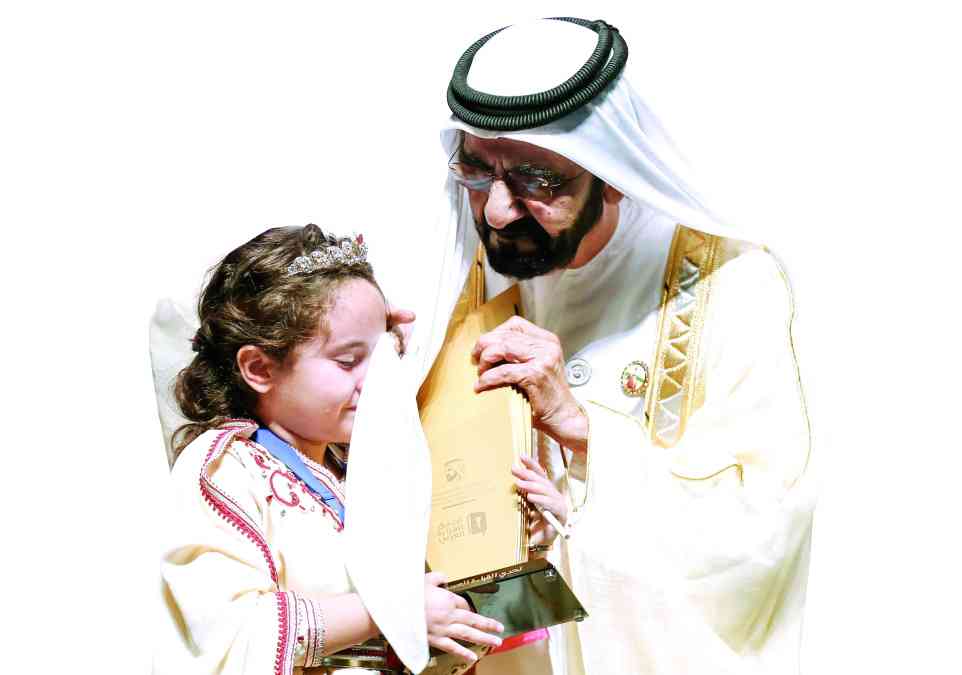 مثقفون وفنانون: محمد بن راشد قائد فكر ومثقف متفرّد
