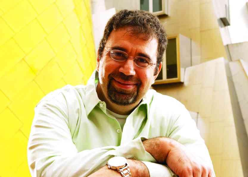 "دارون عاصم أوغلو - أستاذ الاقتصاد في معهد ماساتشوستس للتكنولوجيا"