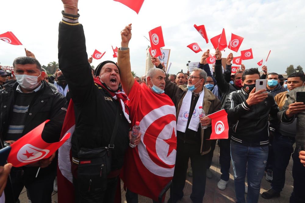 11 وزيراً تونسياً معلقون بين اليأس والأمل منذ 40 يوماً
