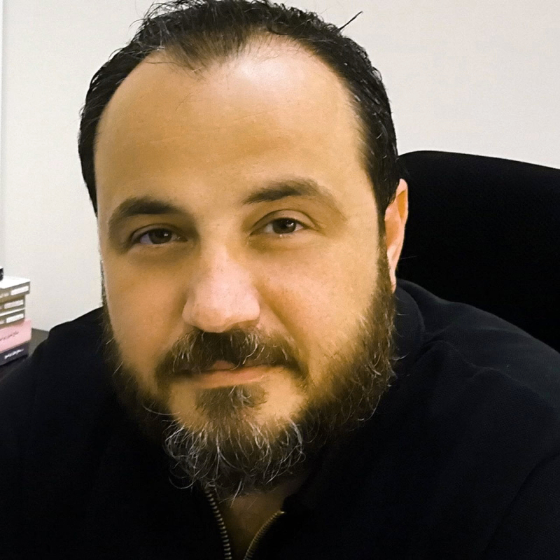 "زياد عبد الله"