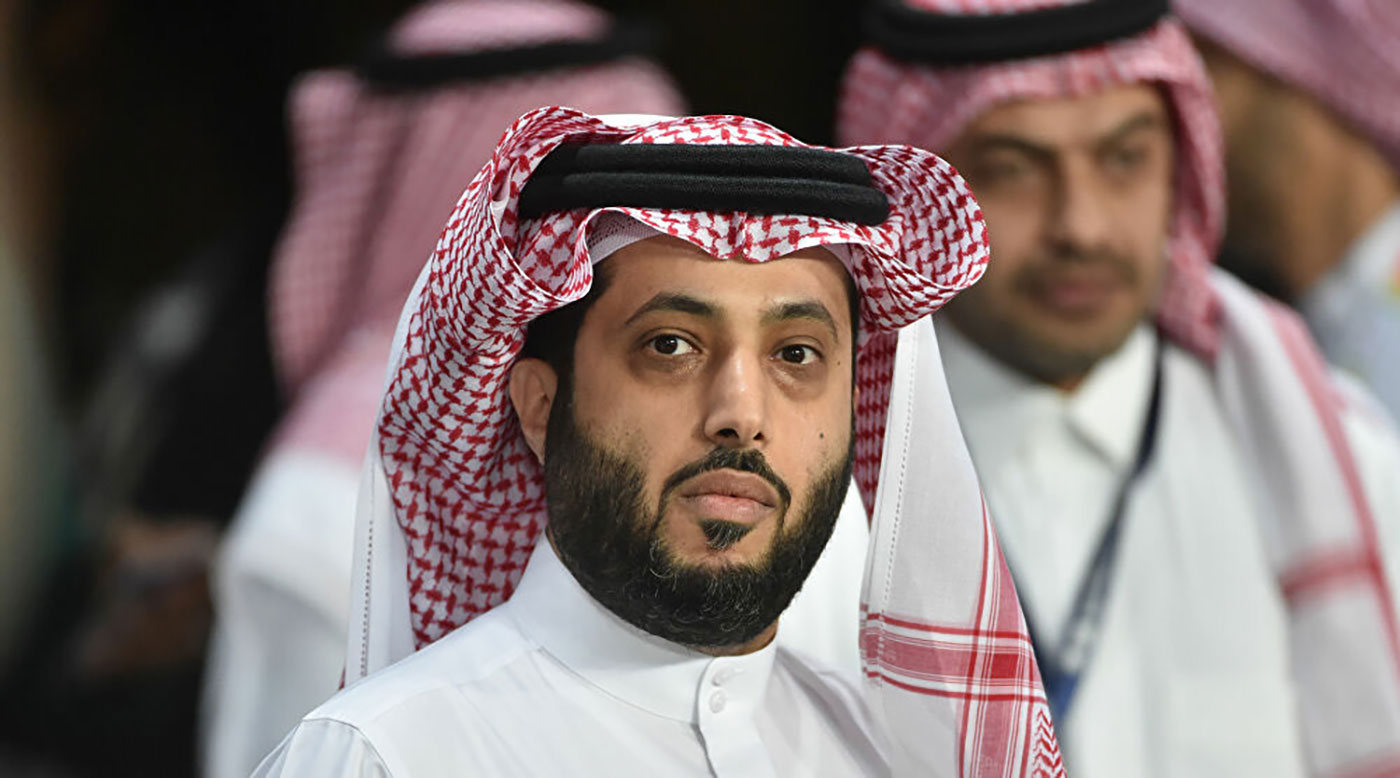 تركي آل الشيخ يعتزل كتابة الشعر