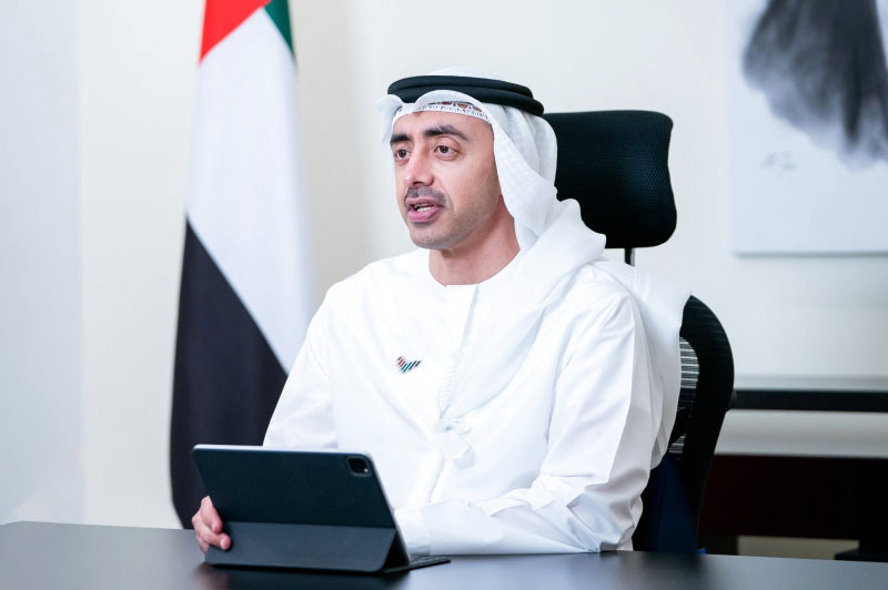 عبدالله بن زايد  يدعو لتضافر المجتمع الدولي في تسريع  إنهاء أزمة «كوفيد 19» عبر تأمين اللقاحات