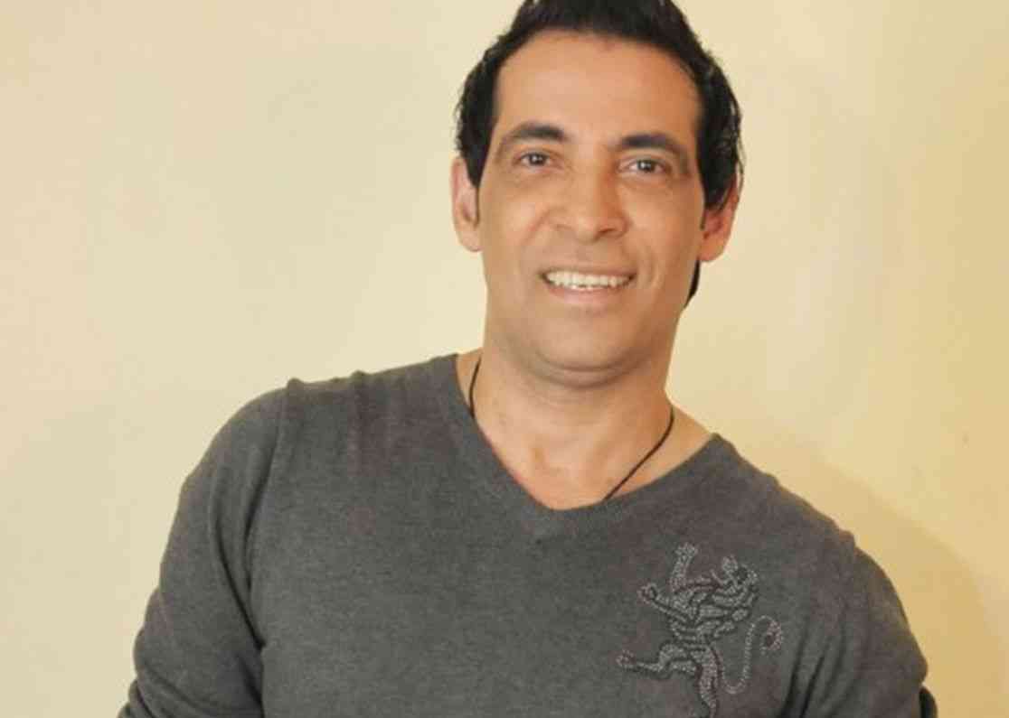 فنانة شابة تعلن زواجها من سعد الصغير وزوجته الأولى ترد