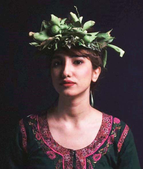 "فاطمة المهيري"