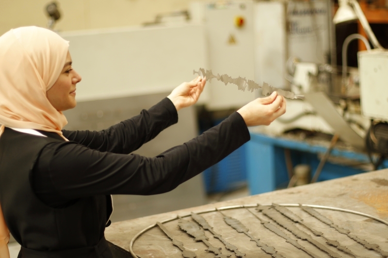 "«الطيف الموجي» تمثيل إلكتروني مرئي لمجموعة من الترددات الصوتية | تصوير: زافير ويلسون"