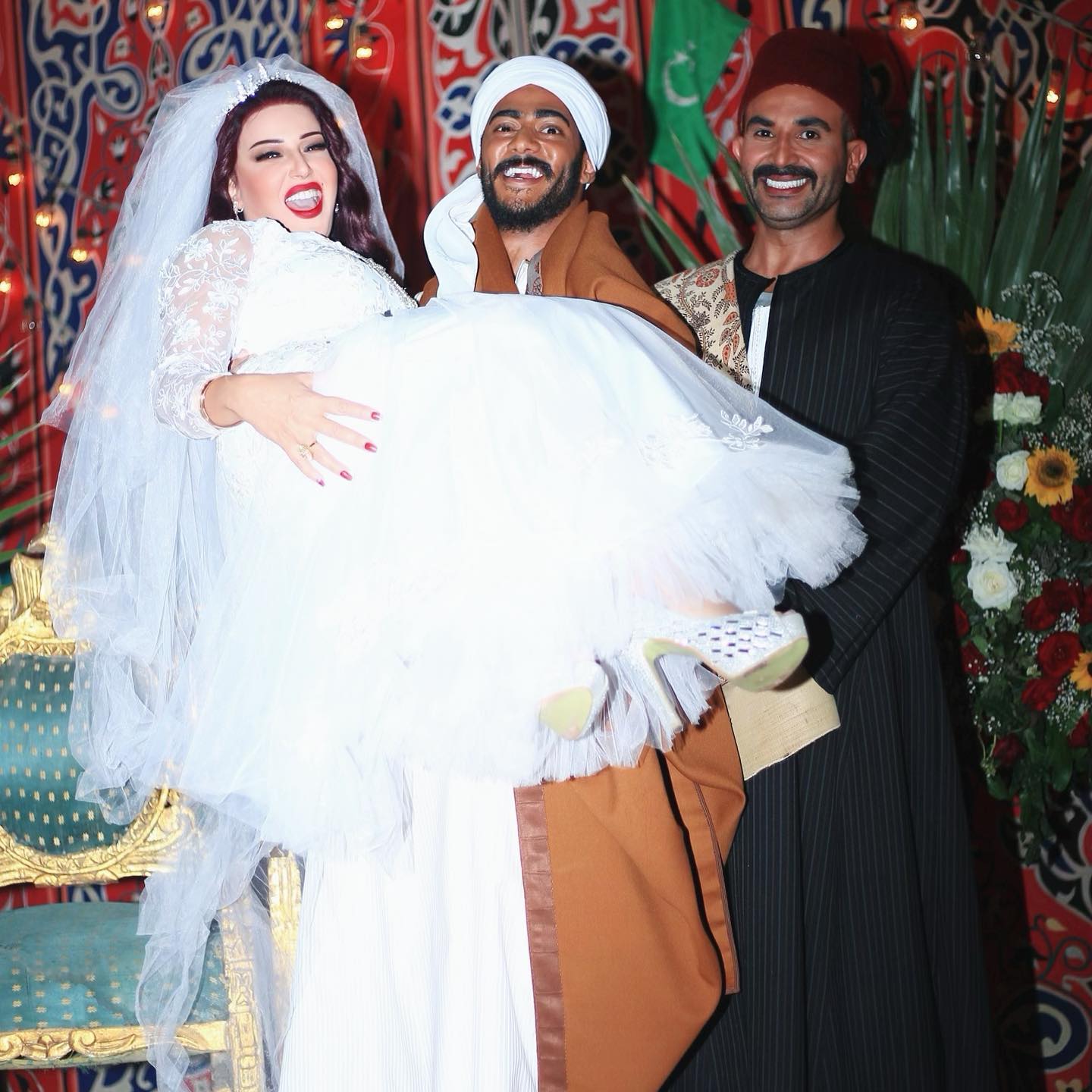 أحمد سعد يكشف أسرار مشهد زواج سمية الخشاب ومحمد رمضان