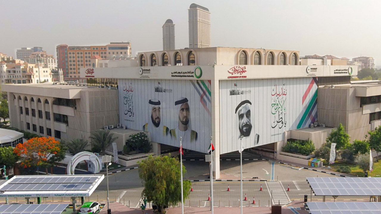 "كهرباء دبي تمكن المتعاملين من تبني نمط حياة مستدام | من المصدر"