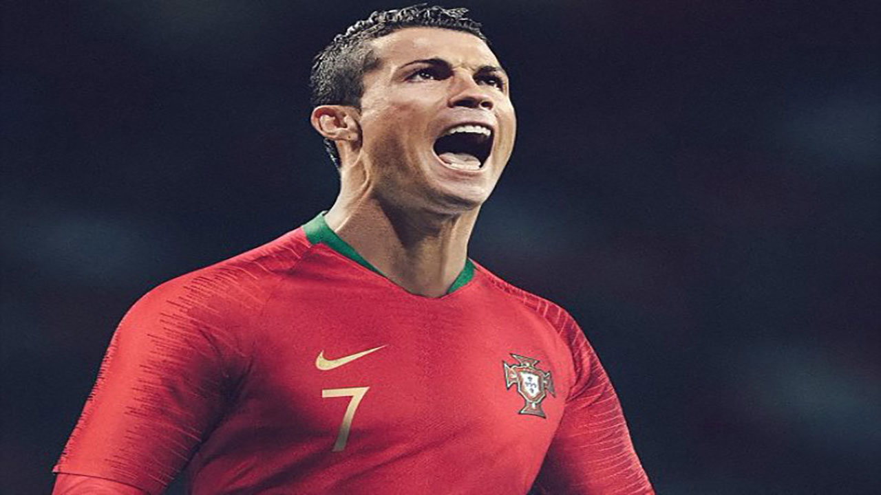 رونالدو يقود ترسانة هجوم البرتغال في بطولة أوروبا