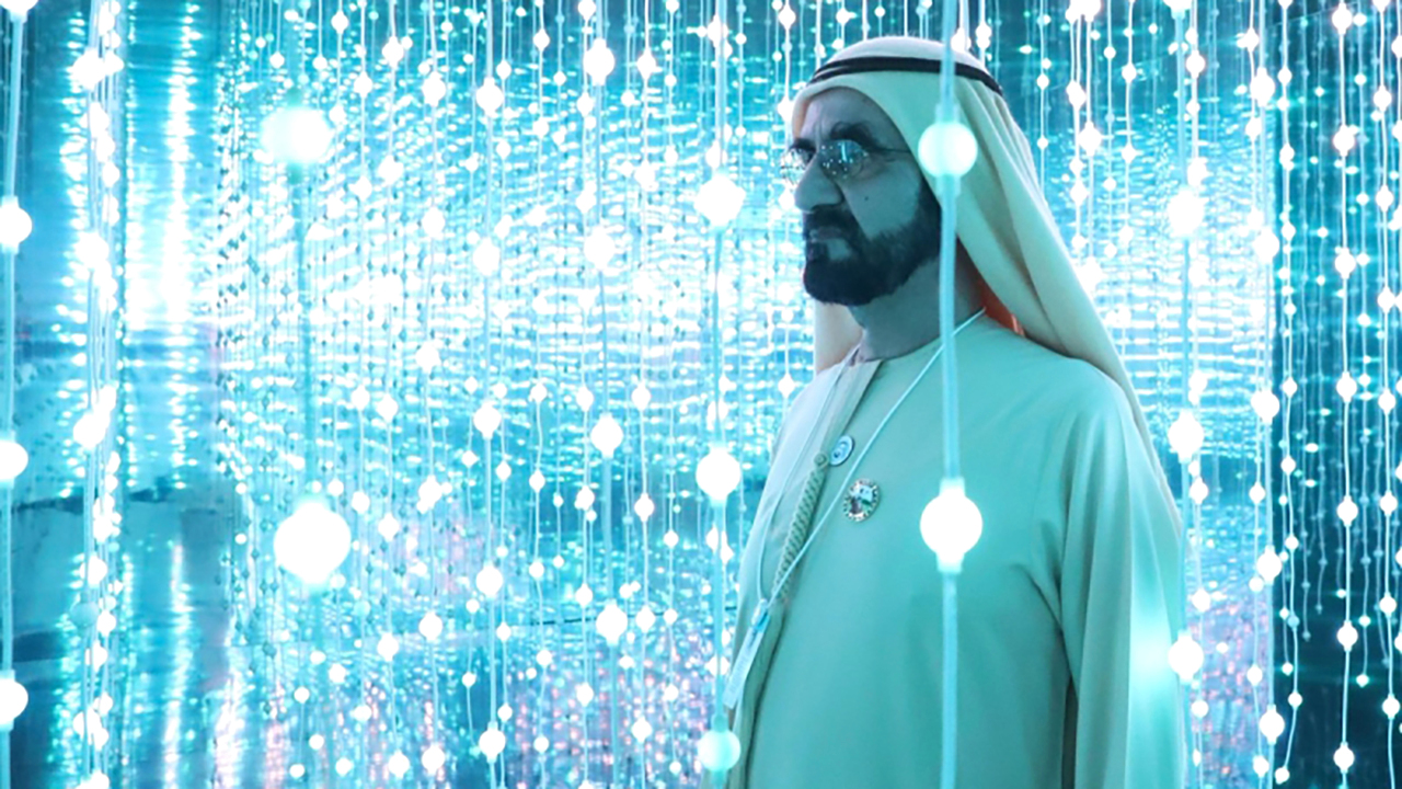 "محمد بن راشد يؤكد دائماً أن التقنيات الرقمية ستقود التنمية خلال العقد المقبل | أرشيفية"