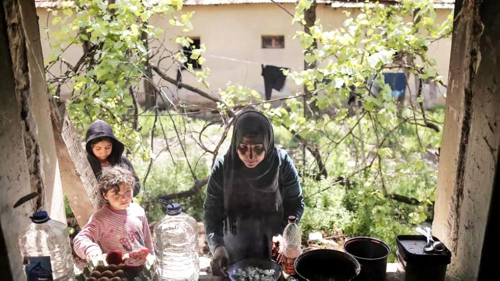 «طريق الفقير».. معبر المهاجرين نحو أوروبا