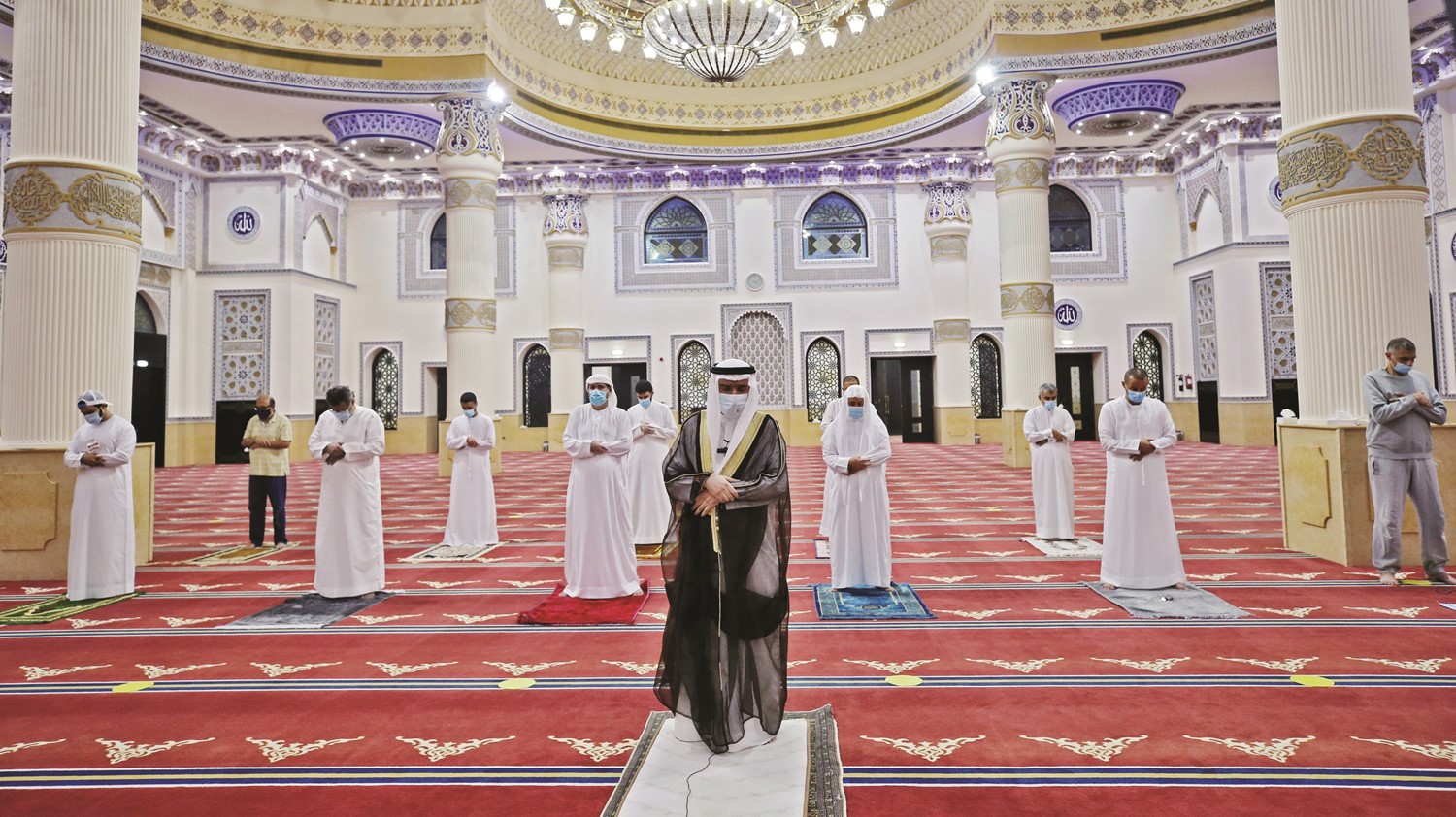 عودة الصلاة على جنائز أم القيوين بالمساجد