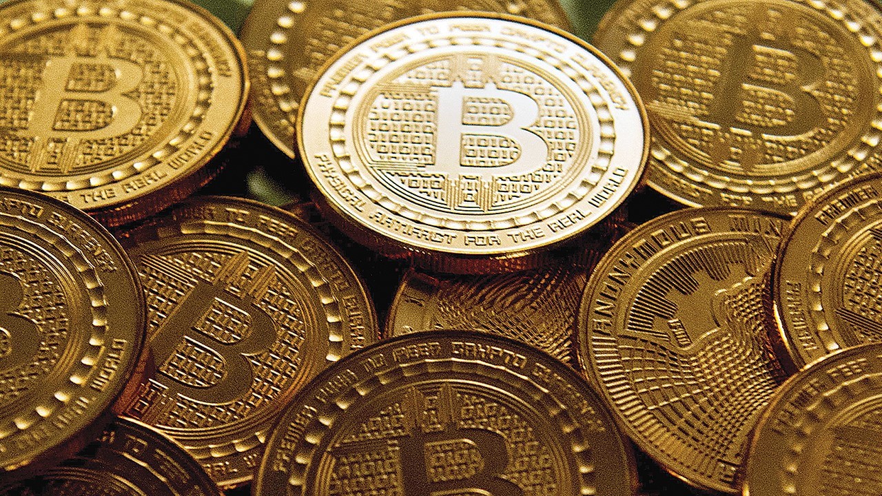 أول دولة تعتمد "بتكوين" عملة قانونية