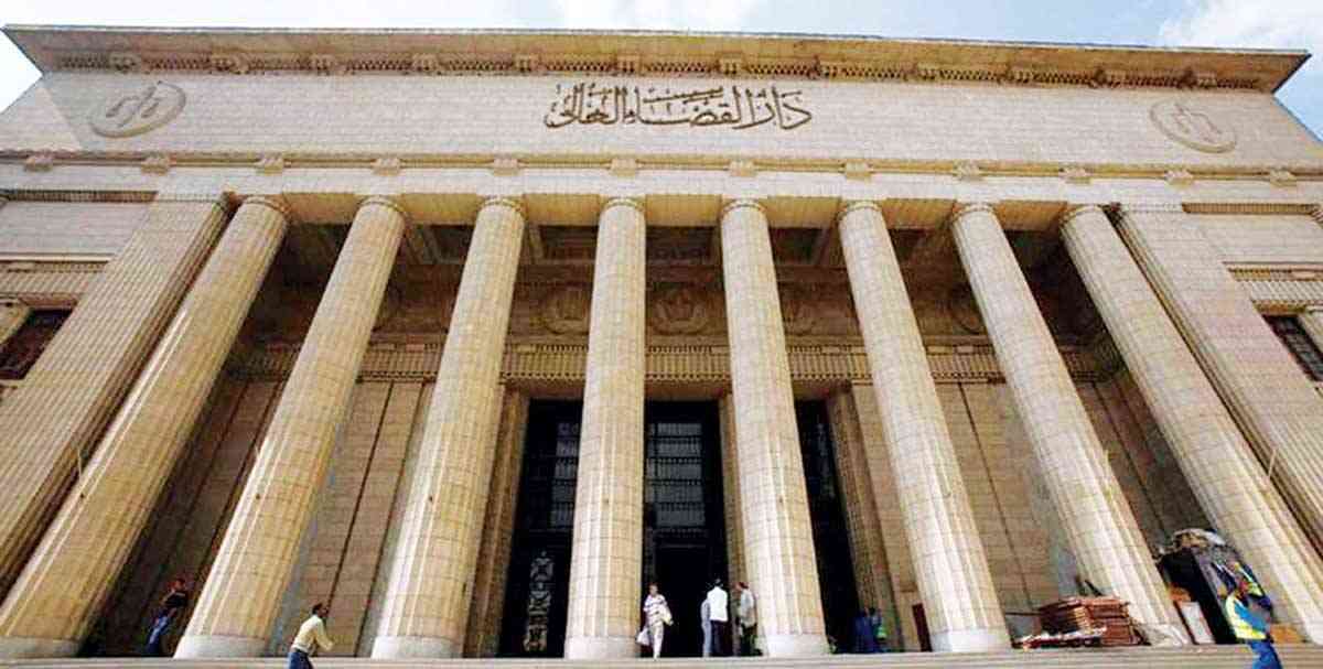 سجن 3 متهمين بالاعتداء على فنان مصري شهير
