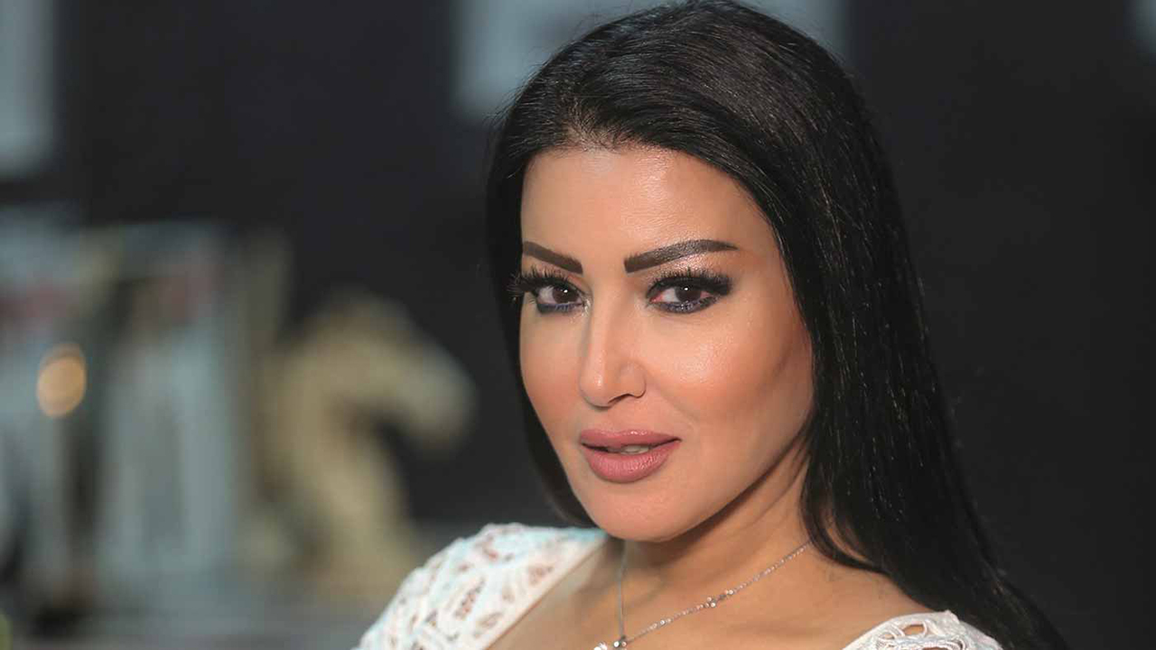 سمية الخشاب: "مش فاضية للزواج"