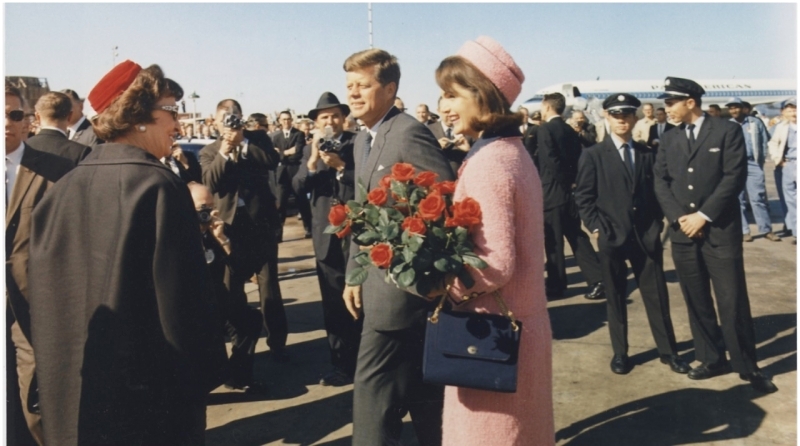 JFK Revisited أوليفر ستون يفتح أوراق جون كينيدي