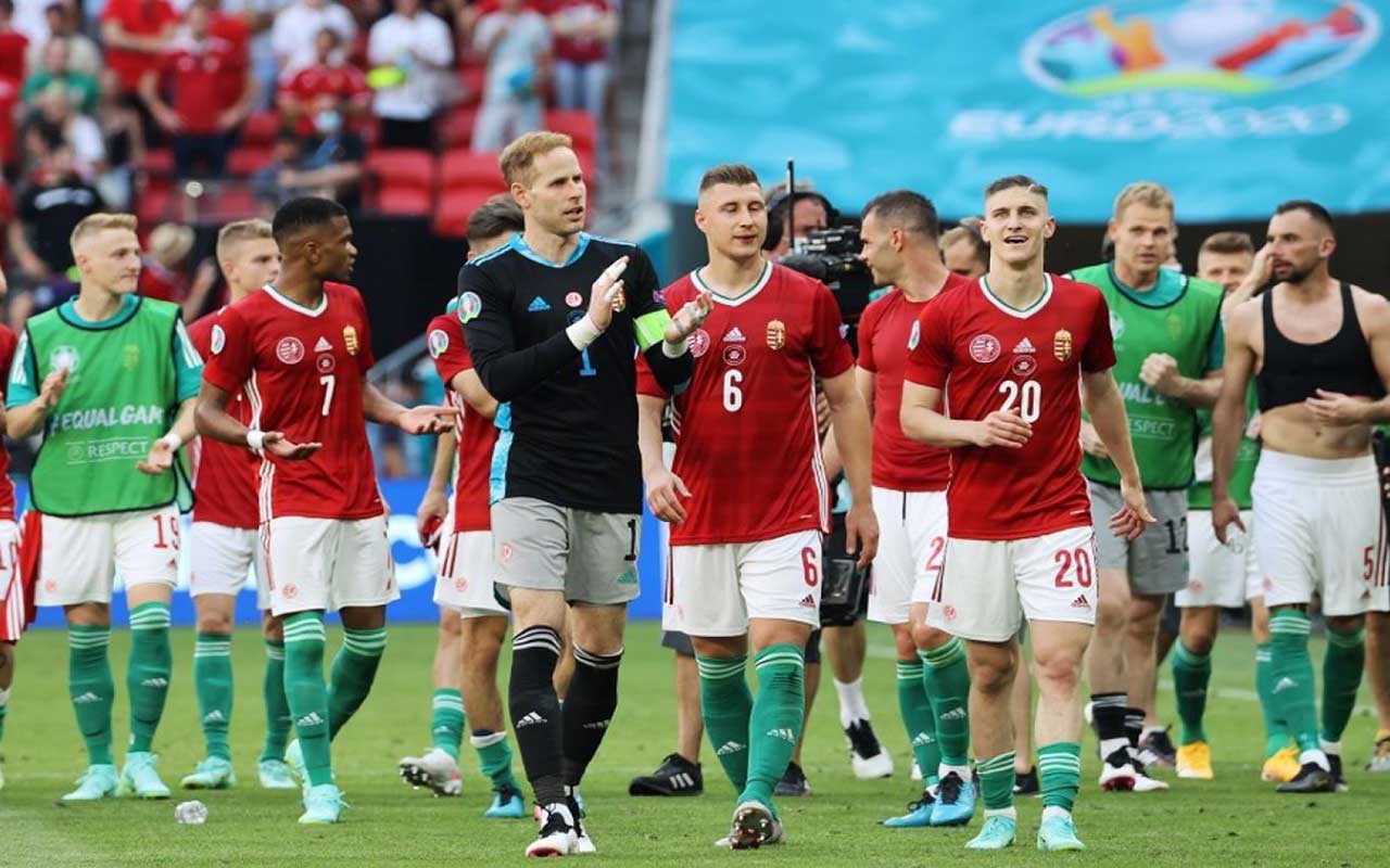 وزير الخارجية المجري ينتقد عقوبات يويفا على منتخب بلاده