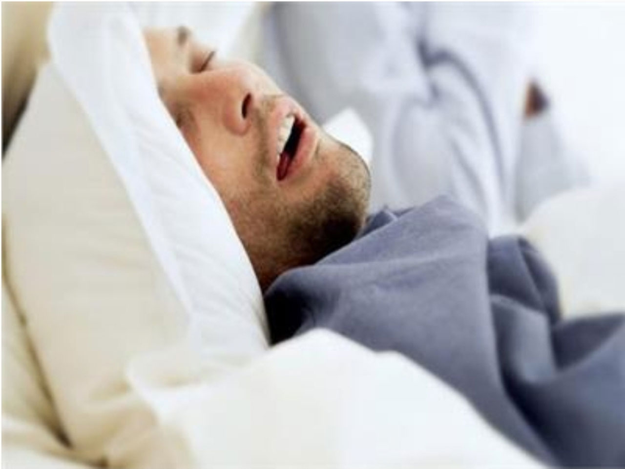 نتيجة مرض نادر.. ينام 300 يوم في السنة