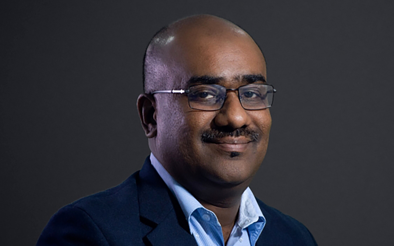 "أرون ليزلي جون"