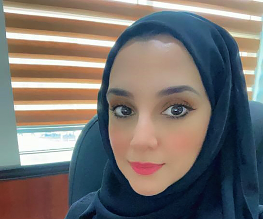 "عائشة المهيري"