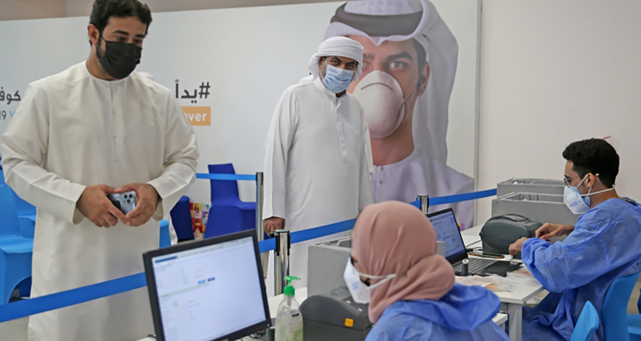 طالبات كلية فاطمة للعلوم الصحية يتطوعن بخط الدفاع الأول لحماية صحة المجتمع