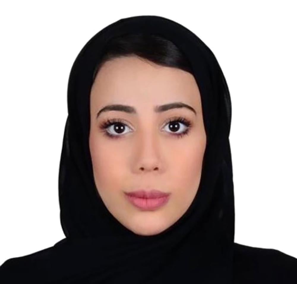 "أسماء الحوسني"