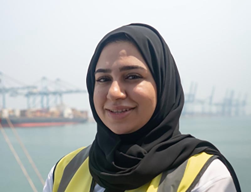 "ليلى عبد الواحد"