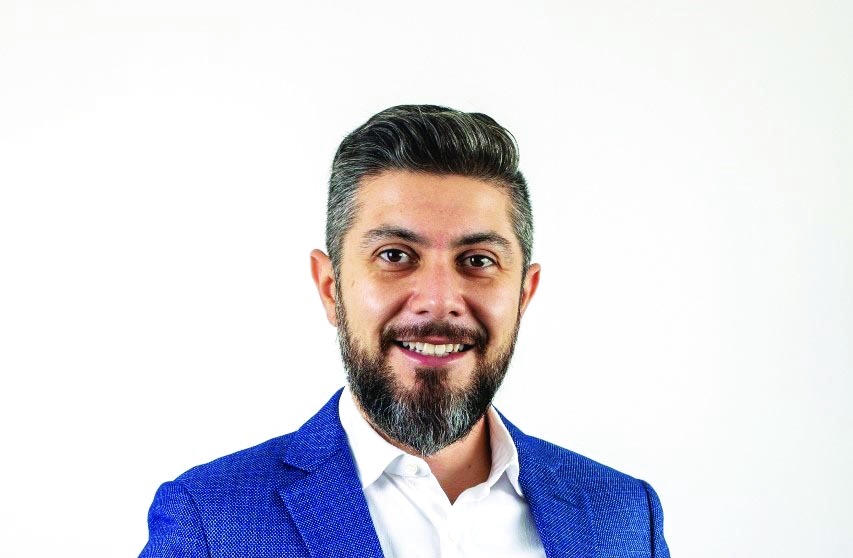 "علي شبدار"