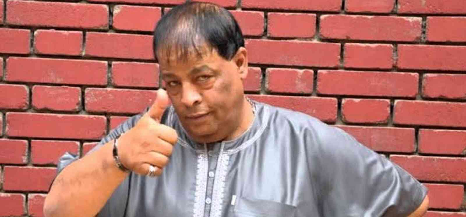 رسالة من المطرب الشعبي عبد الباسط حمودة إلى مؤسس «فيسبوك»
