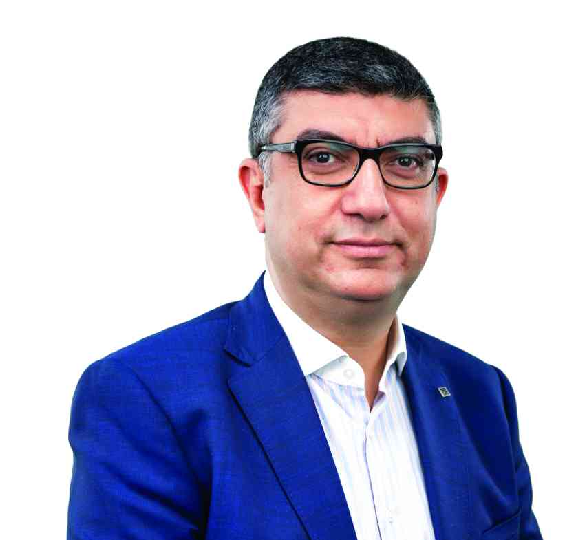 "حاتم سلام"