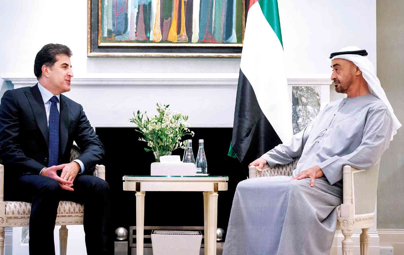 محمد بن زايد يبحث مع رئيس كردستان العراق تعزيز العلاقات