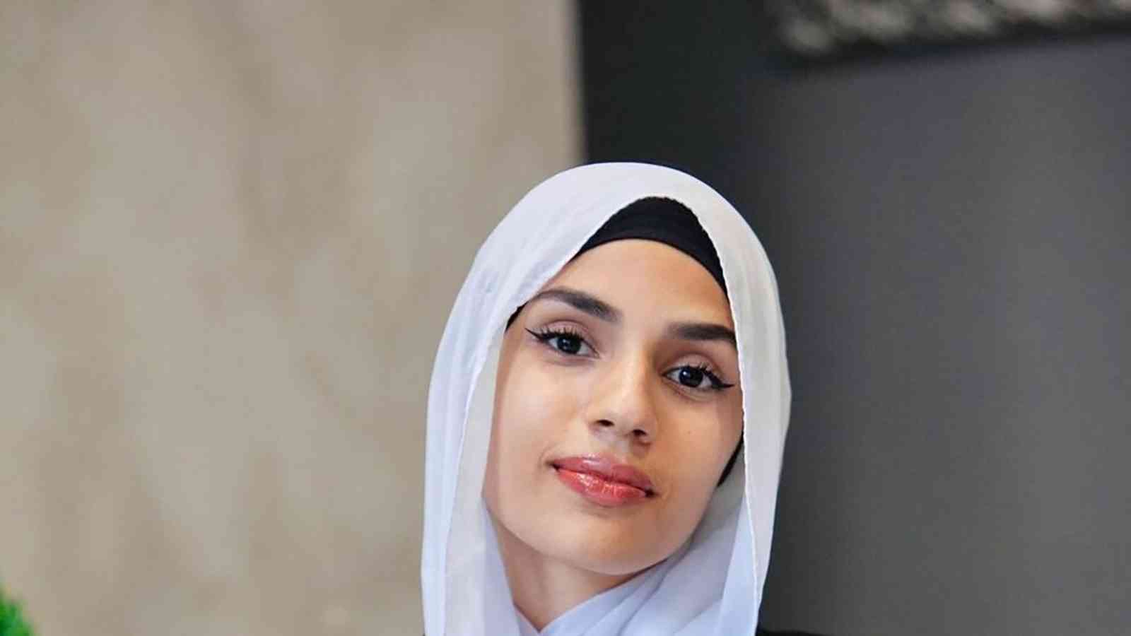 مصرية في سن الـ 20 تترشح لانتخابات بلدية روما
