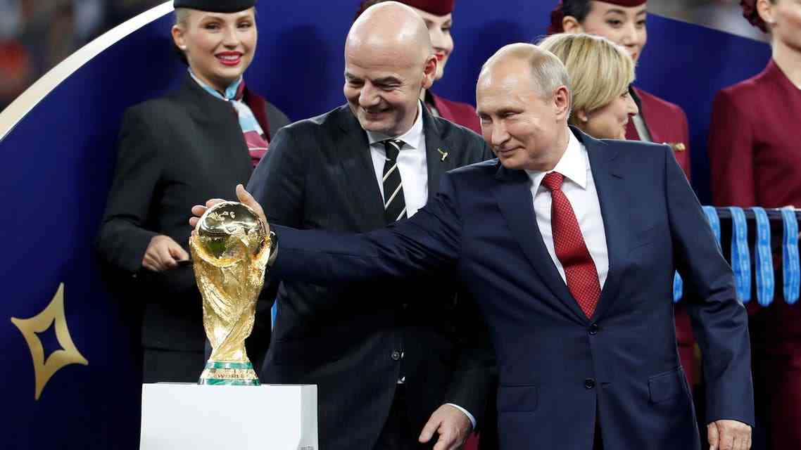 الرئيس الروسي يرغب في استضافة بلاده كأس العالم للمرة الثانية