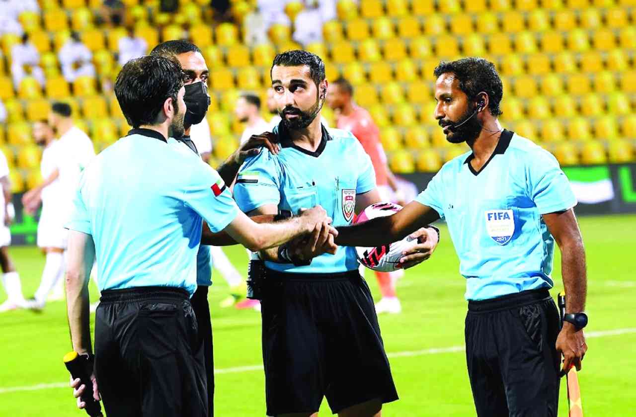 "كوادر التحكيم تحتاج إلى مزيد من برامج التطوير | البيان"