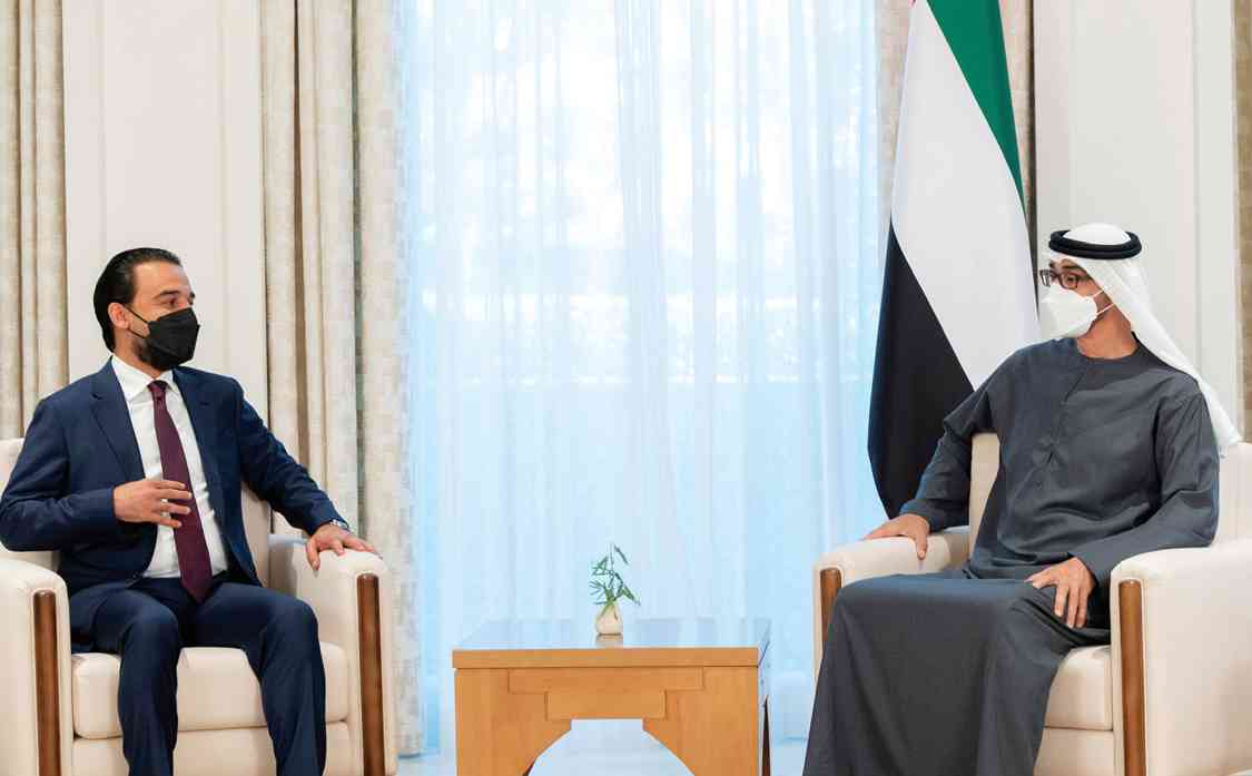 محمد بن زايد يبحث مع رئيس النواب العراقي تعزيز التعاون