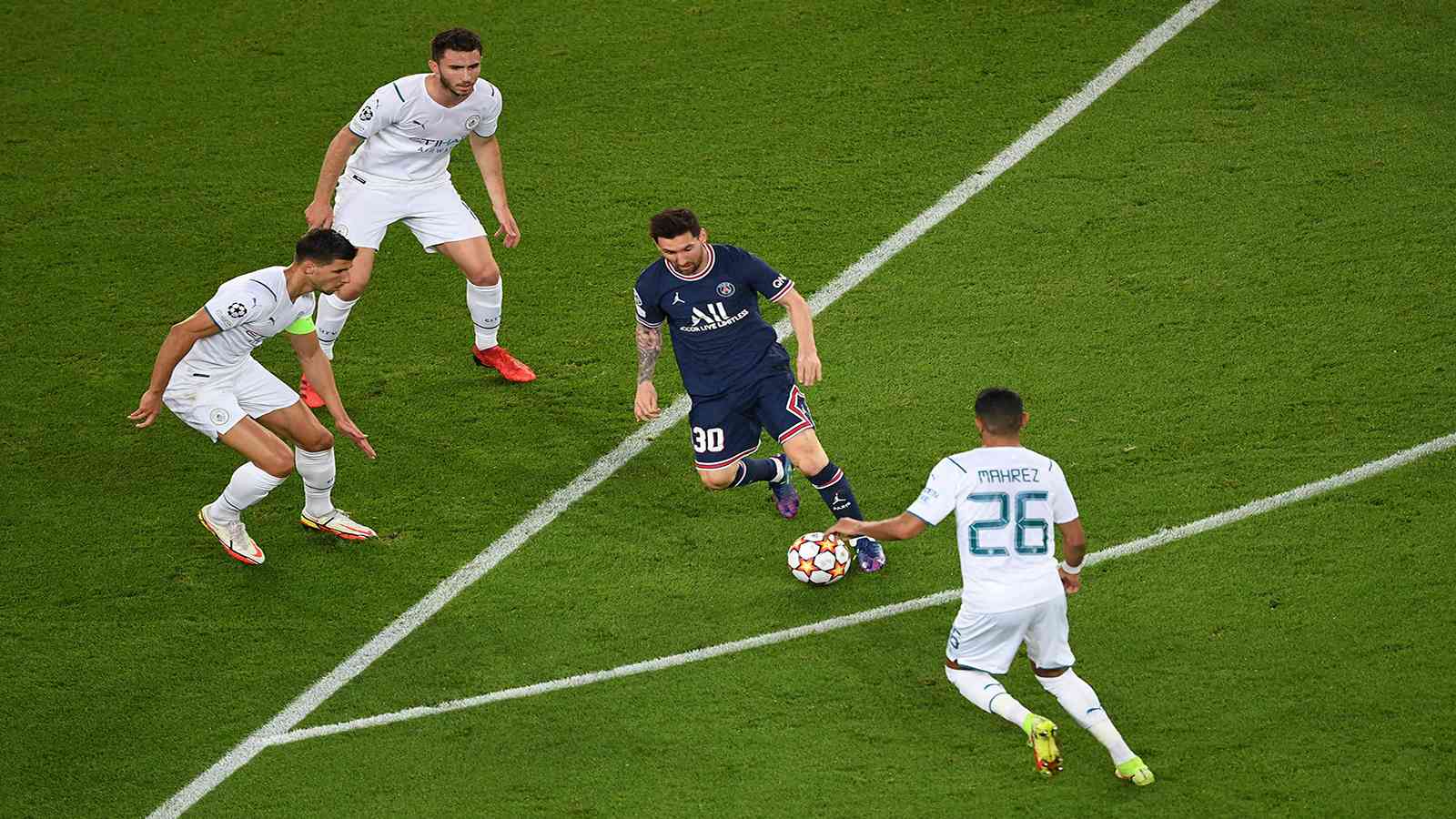 ميسي يسجل أول أهدافه الباريسية ويقود سان جيرمان للفوز على السيتي في دوري الأبطال