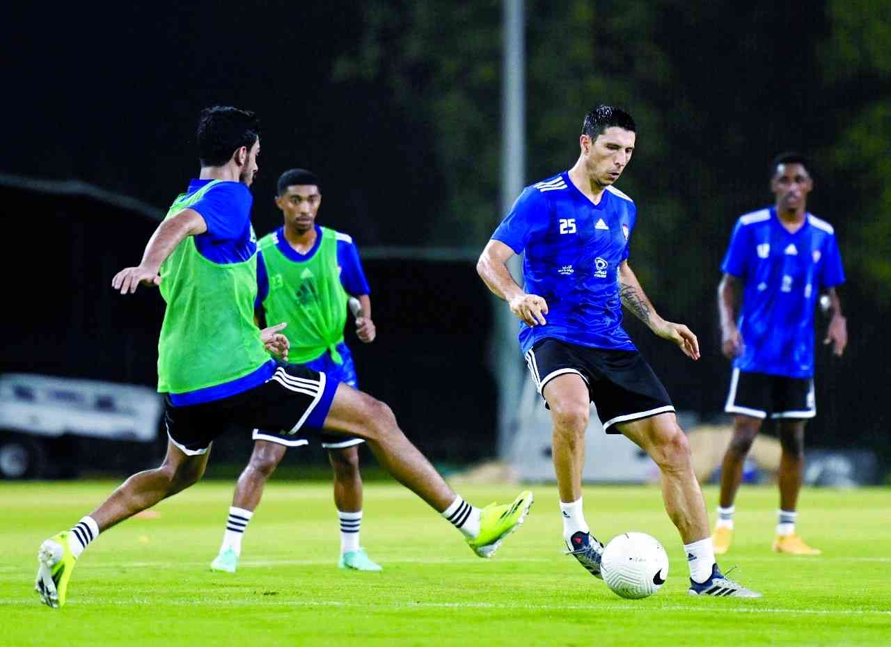 "جانب من تدريبات الأبيض | البيان"