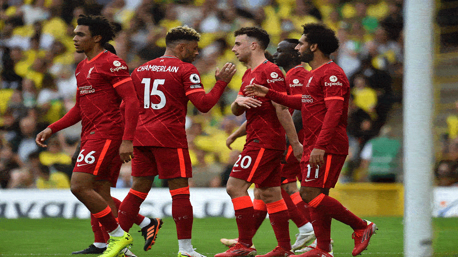 ليفربول يصدر بياناَ رسمياً بعد تعرض كادر مانشستر سيتي الفني للبصق من مشجع