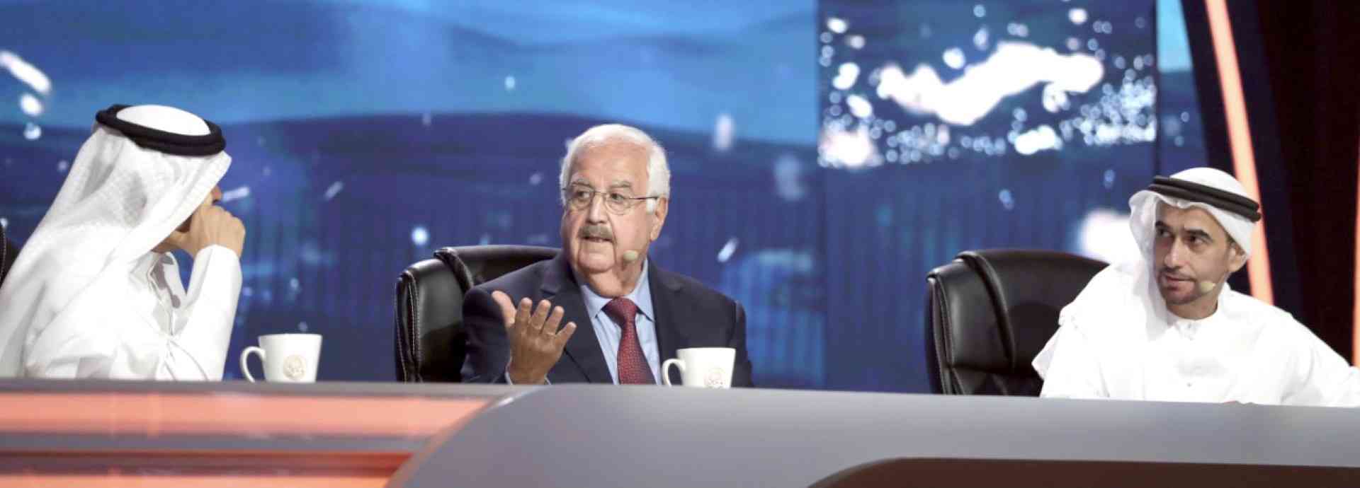 «تحكيم شاعر المليون» تقابل الشعراء في الأردن عبر الاتصال المرئي
