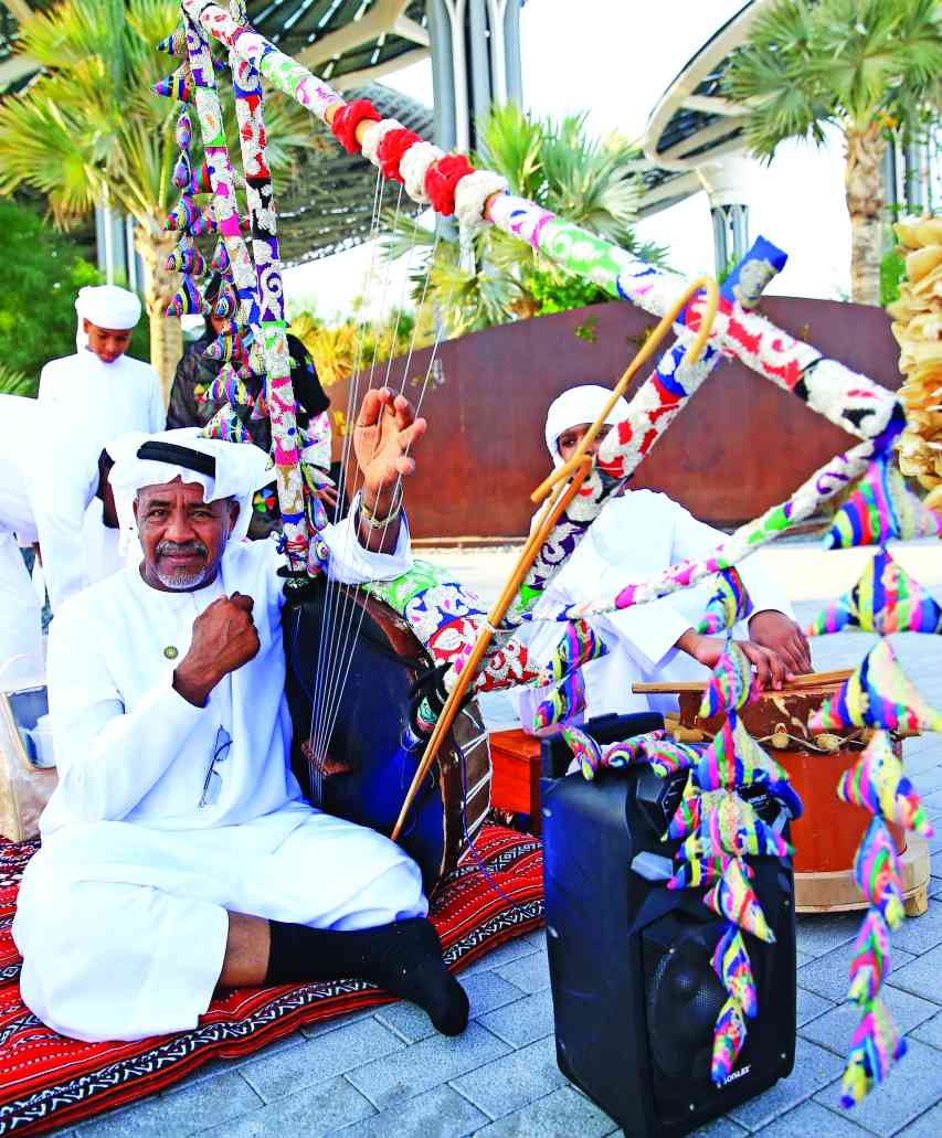 "» استعراض فرقة النوبان الإماراتية"