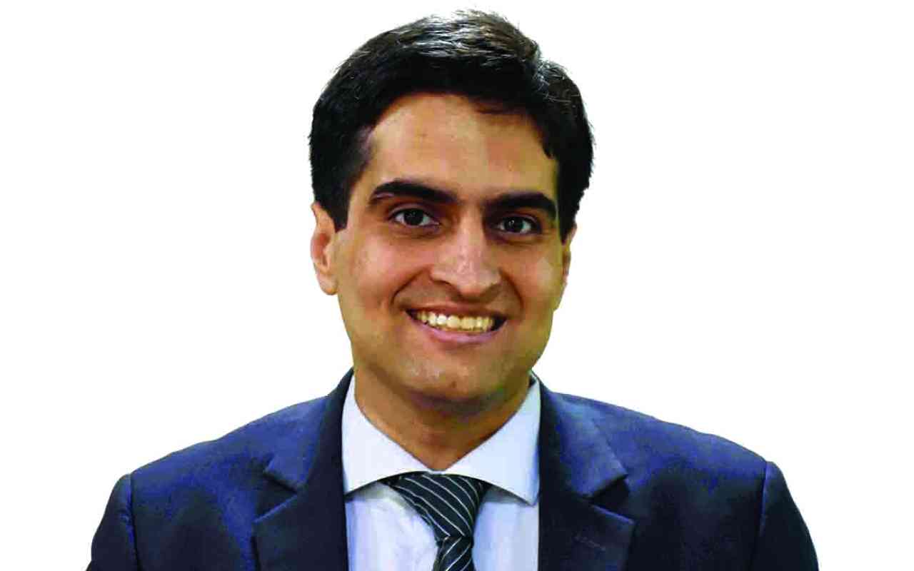 "ديفيش مامتاني"