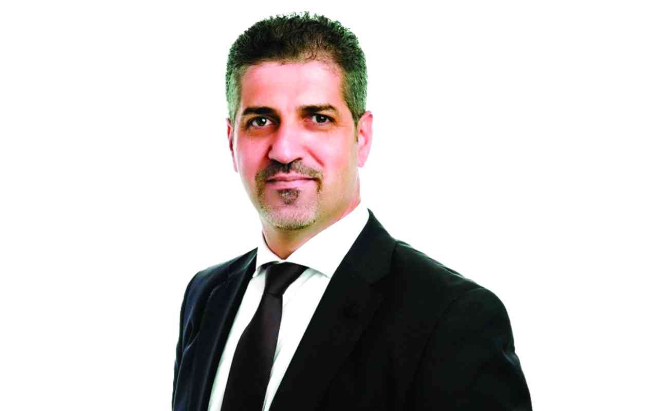"أمجد نصر"